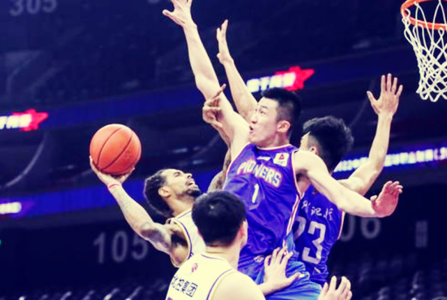  天津先行者外线发威，三分雨浇灭吉林队