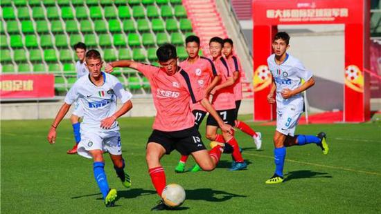  足协新政初显成效，年轻阵容崭露头角