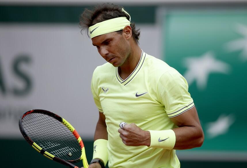  丘里奇ACE雨突袭，创纪录横扫晋级第二轮