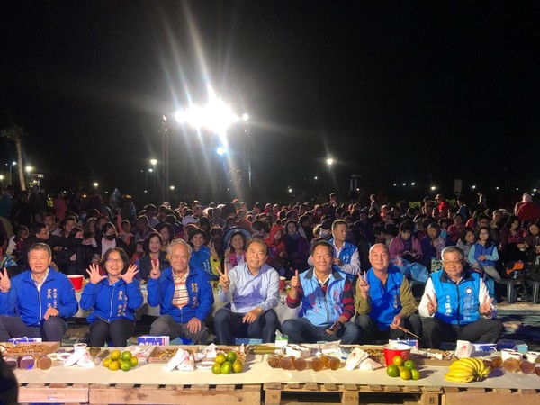  电竞嘉年华盛大开幕，万千玩家共襄盛举